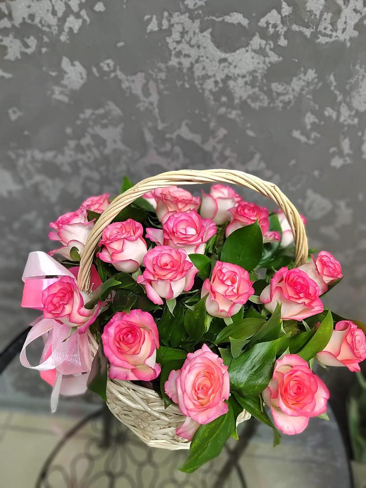 Цветочная композиция из Розы в корзине в Верее