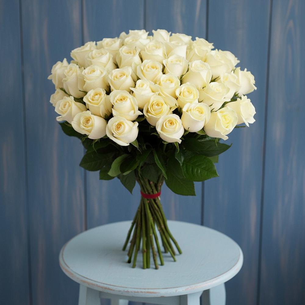Букет 51 Белая роза Эдлесс Лав в Верее