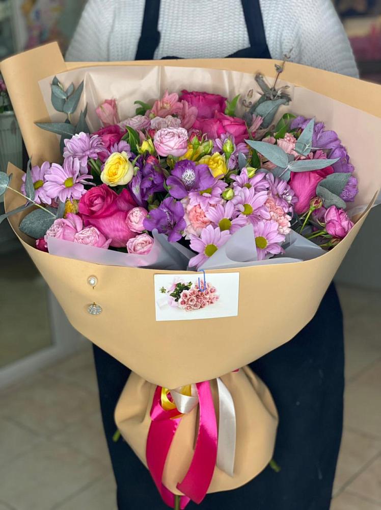 Букет цветов из: Хризантемы, Гвоздики и Альстромерии в Верее