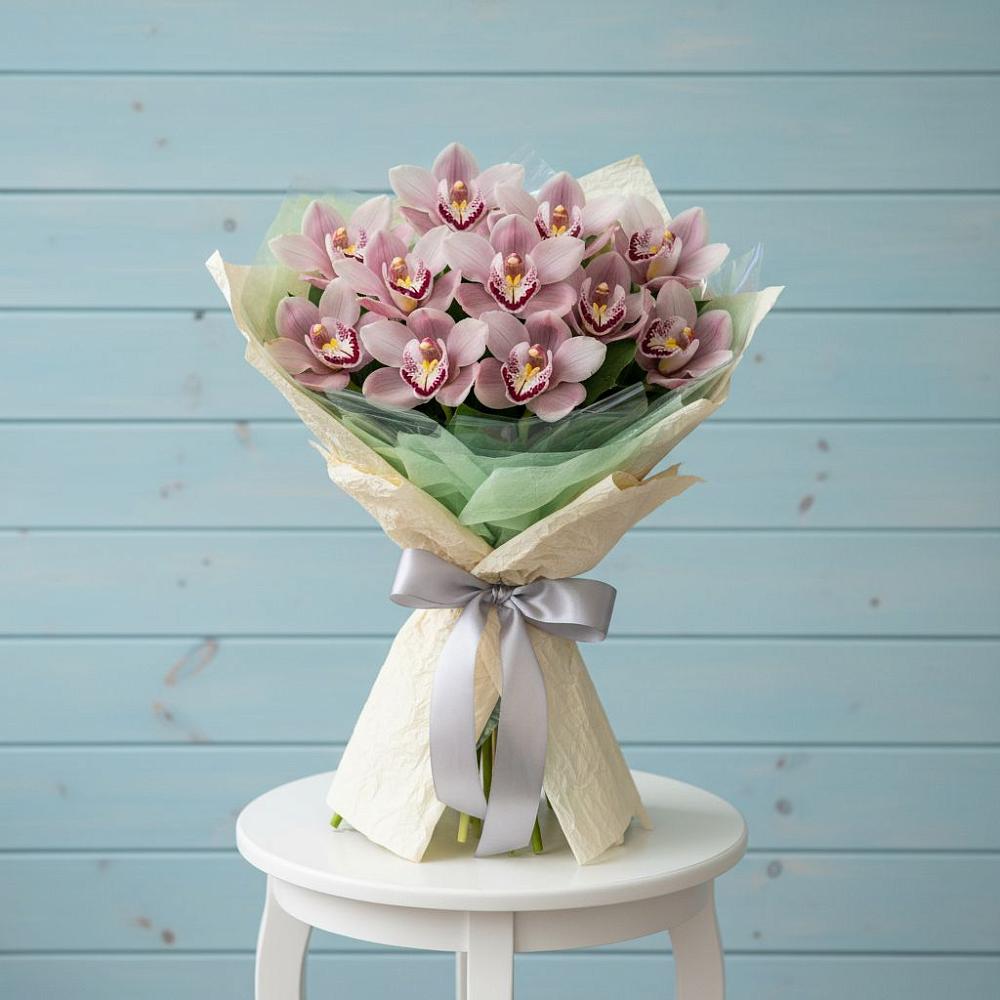 Букет цветов из: Орхидеи и Розы в Верее