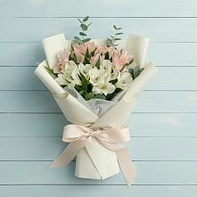 Букет цветов из:  Альстромерии в Верее