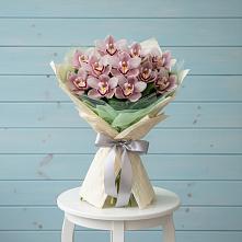 Букет цветов из:  Орхидеи и Розы в Верее