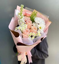 Букет цветов из:  Хризантемы и Розы в Верее