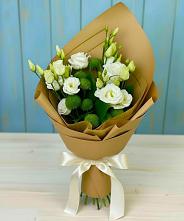 Букет цветов из:  Хризантемы и Лизиантусы в Верее