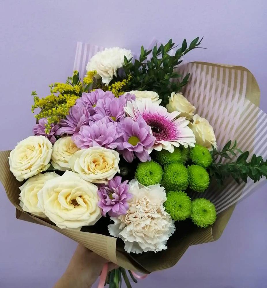 Букет цветов из: Хризантемы, Розы, Гвоздики и Герберы в Верее