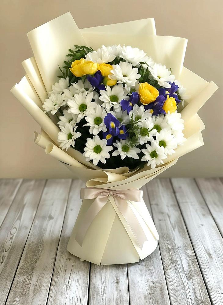 Букет цветов из: Ирисы, Хризантемы и Розы в Верее