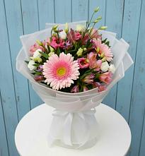 Букет цветов из:  Герберы, Альстромерии и Лизиантусы в Верее