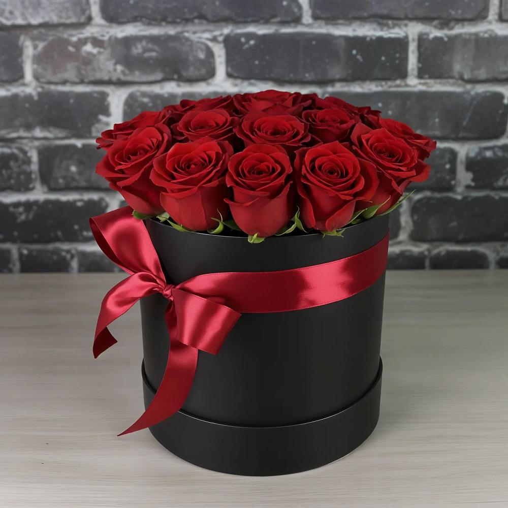 Цветочная композиция из Розы в шляпной коробке в Верее