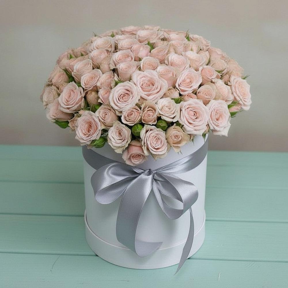 Цветочная композиция из Розы в шляпной коробке в Верее